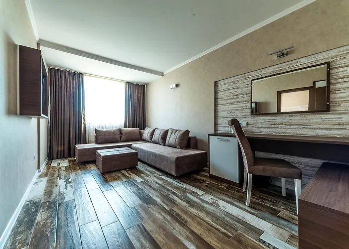 Готель Baikal Сонячний Берег