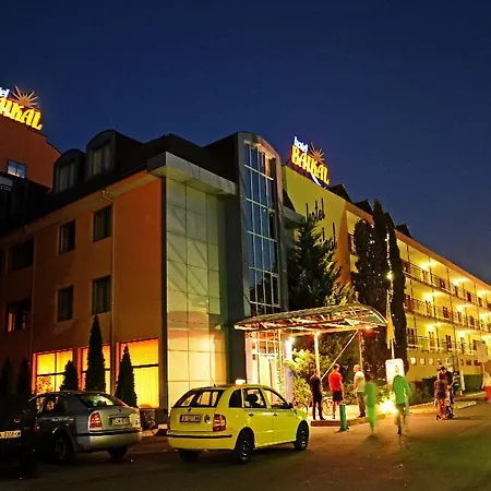 酒店 Baikal 4*